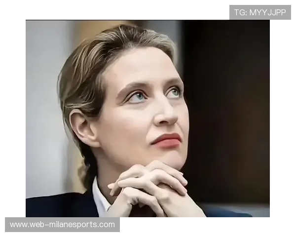 足球天才Emi崛起之路：从默默无闻到全球瞩目球星的传奇旅程