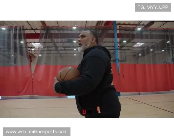 足球球星1v1训练技巧揭秘提升个人技术与突破能力的关键训练方法