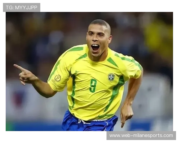 香港足球历史上的第一球星是谁 他的成就与影响力探析 香港足球历史上的第一球星是谁 他的成就与影响力探析